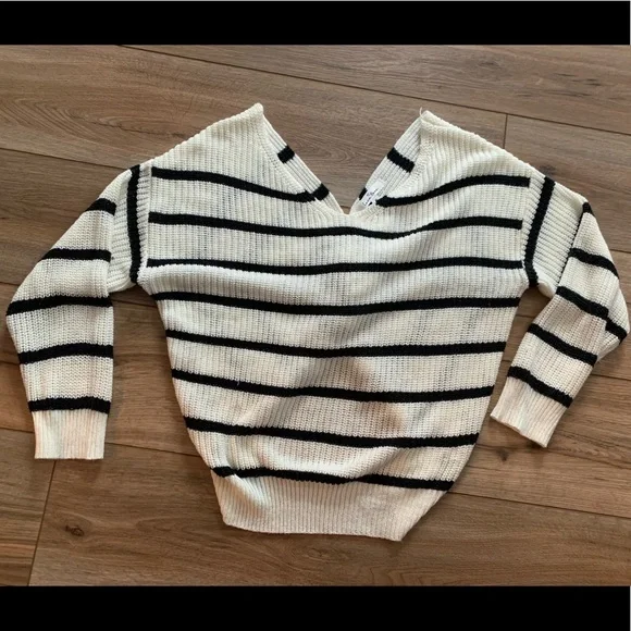Stripe sweater with open back detail - Picture 1 of 5